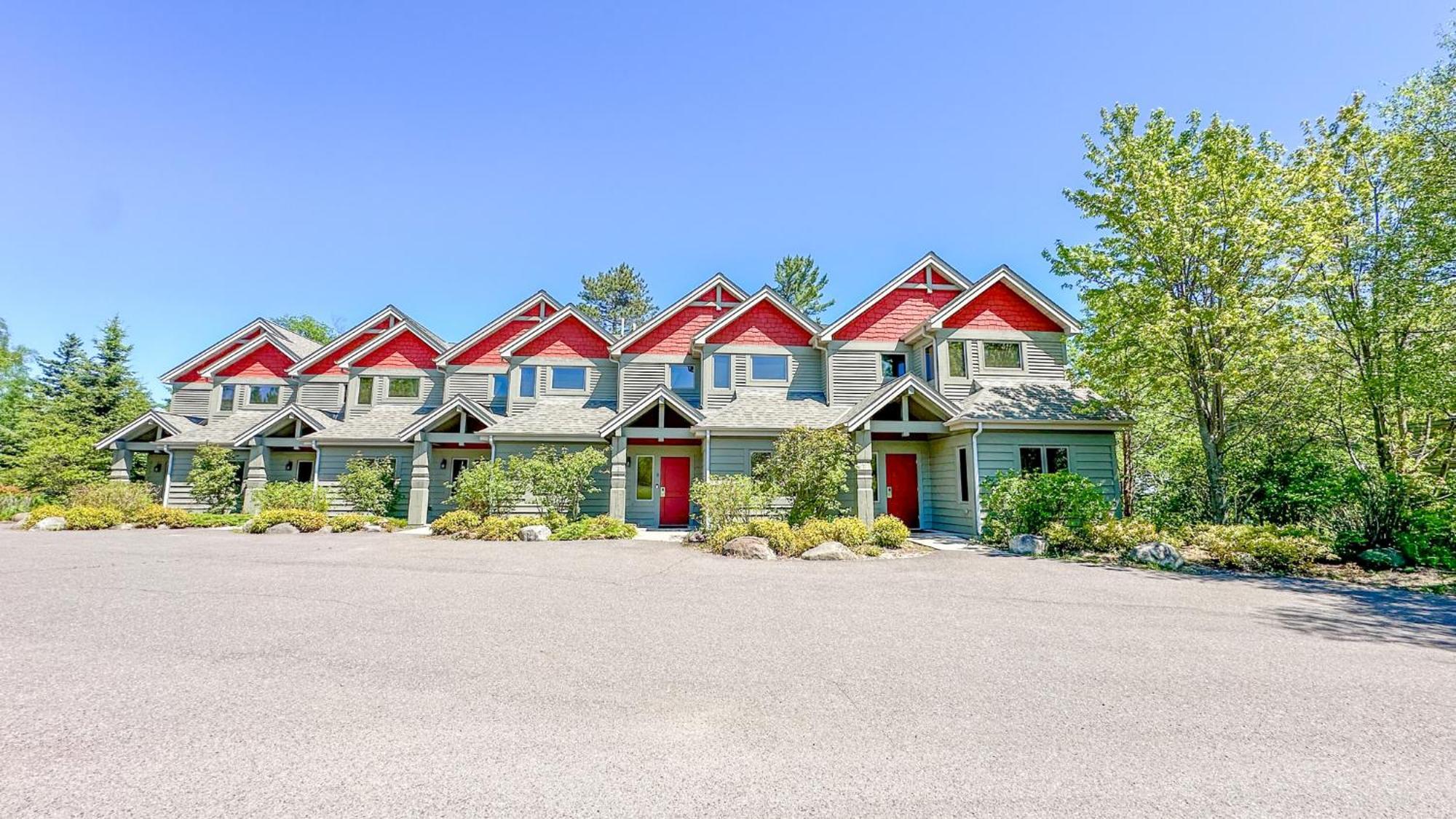 Cliffhouse 677 With Lake Superior Views By Cascade Vacation Rentals Lutsen Exterior photo